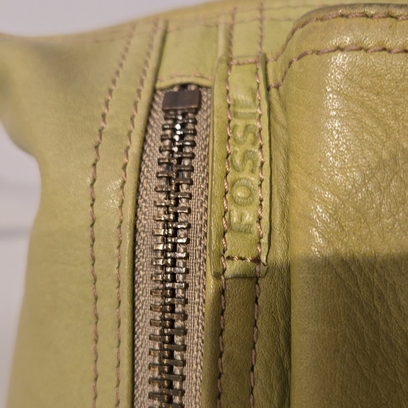 Fossil Green Leather Crossbody Bag - Picture 3 of 8